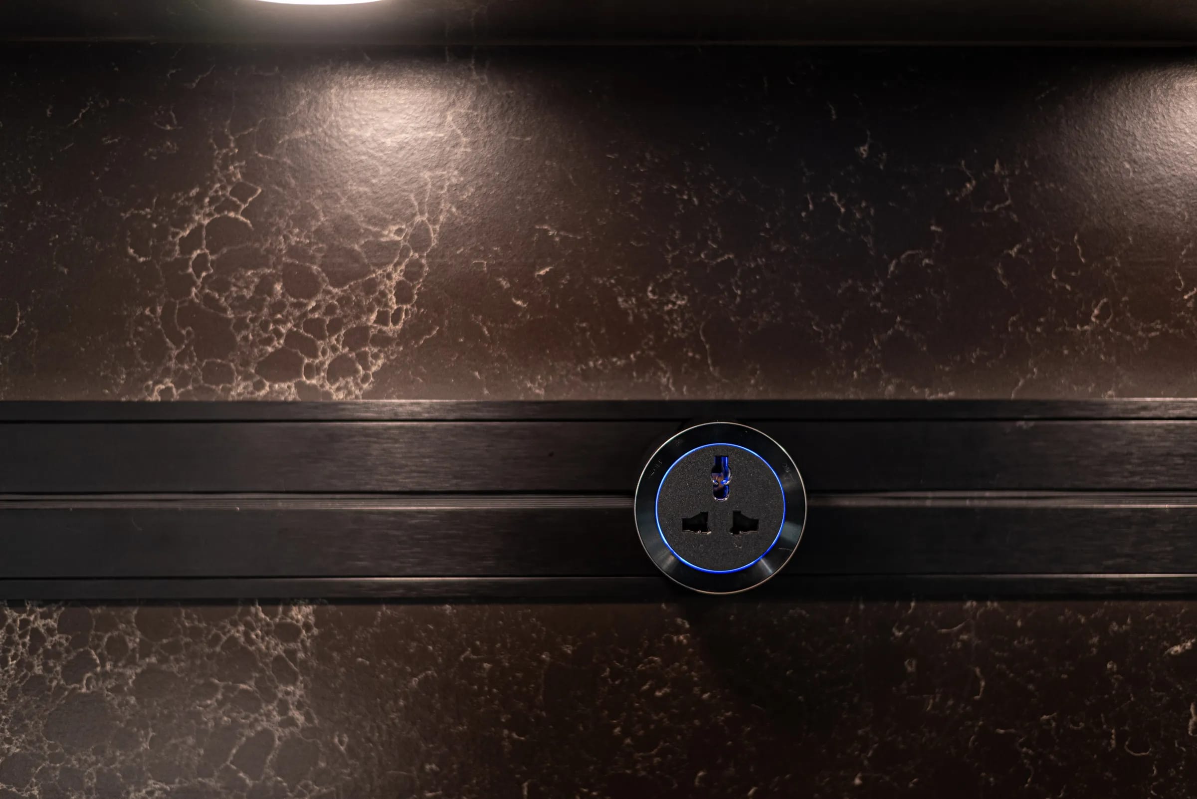 Track Socket - Image 1